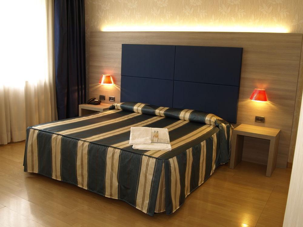 Hotel Alberi Lecco Eksteriør billede