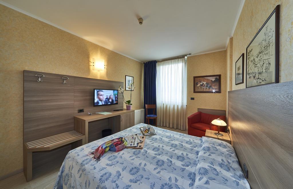 Hotel Alberi Lecco Eksteriør billede